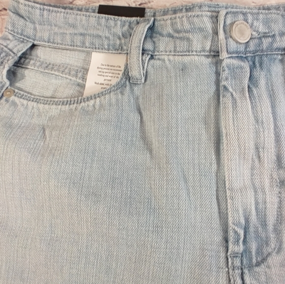 Blank NYC Reeve Cut Out Exposed High Waist Raw Hem Denim Shorts 30 - Picture 12 of 13